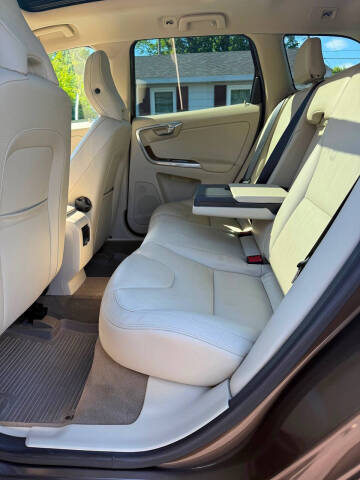 2014 Volvo XC60 T6 Platinum