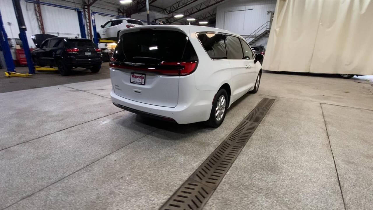 2023 Chrysler Pacifica for sale at Victoria Auto Sales in Victoria, MN