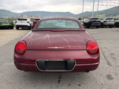 2004 Ford Thunderbird Deluxe