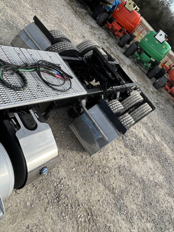 2016 Peterbilt 579 Road 579 Road Tractor