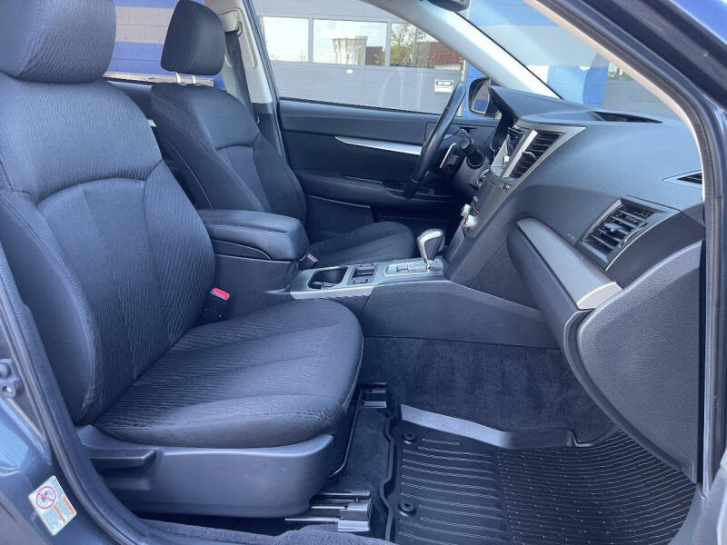 2011 Subaru Outback 2.5i Premium