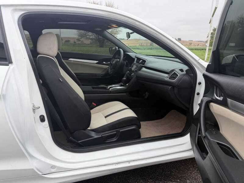 2016 Honda Civic LX-P
