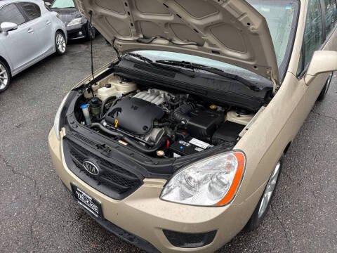 2008 Kia Rondo LX