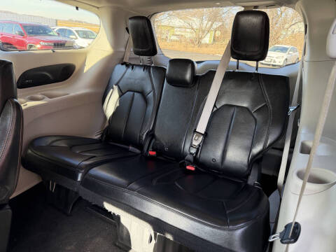 2018 Chrysler Pacifica Touring L Plus