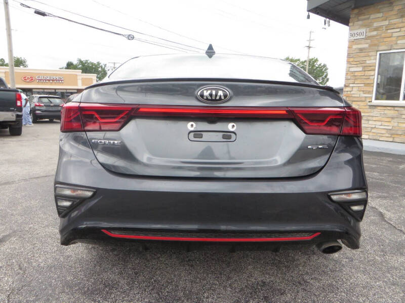 2021 Kia Forte GT Line