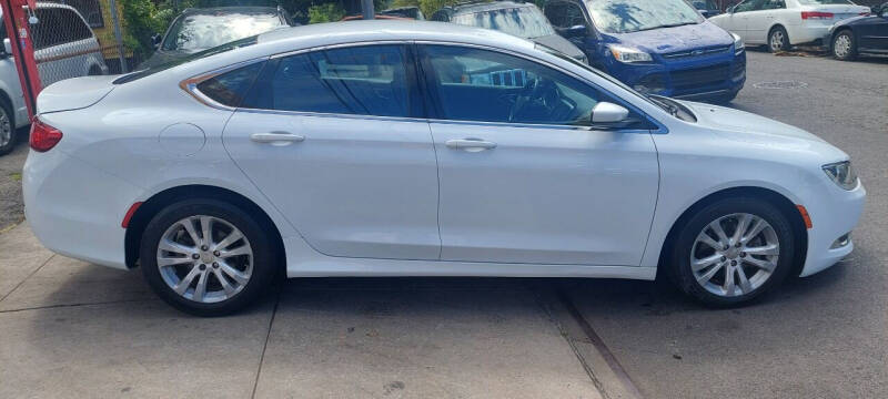 2016 Chrysler 200 Limited