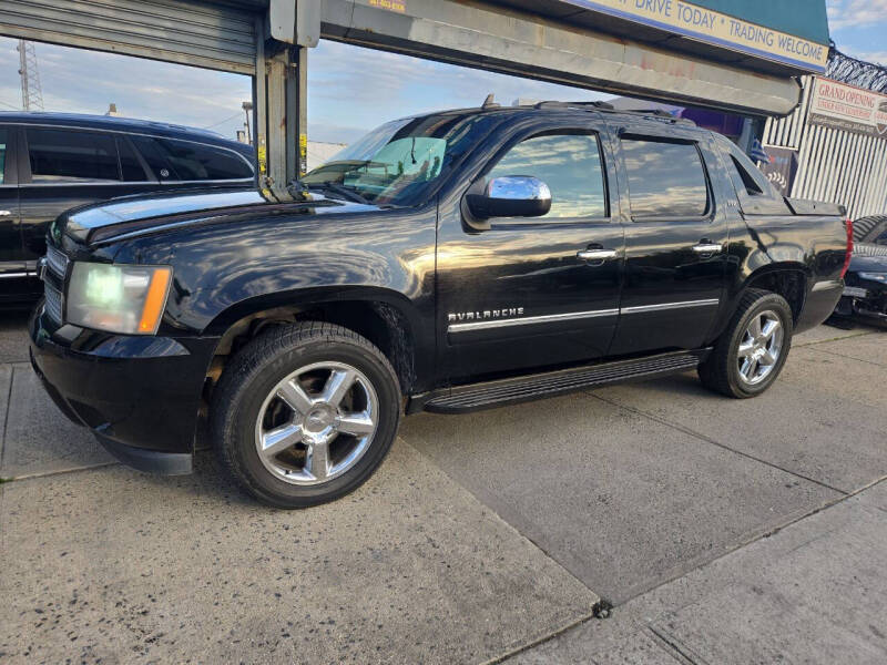 2011 Chevrolet Avalanche LTZ