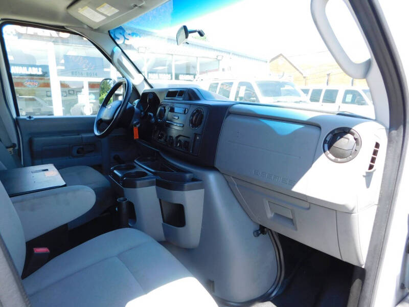 2014 Ford E-Series E-150