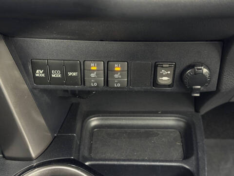 2017 Toyota RAV4 Hybrid Limited