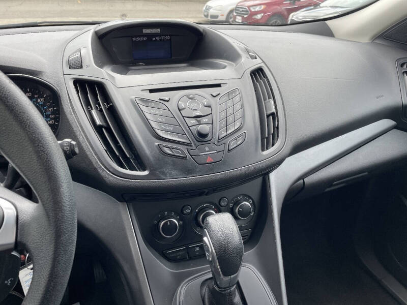 2013 Ford Escape S