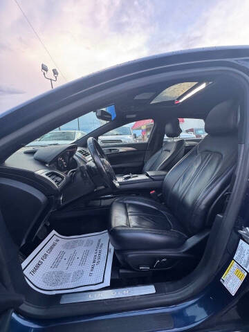 2017 Lincoln MKZ Select