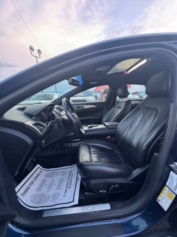 2017 Lincoln MKZ Select