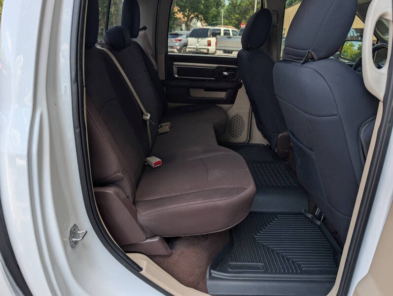 2016 RAM 1500 SLT
