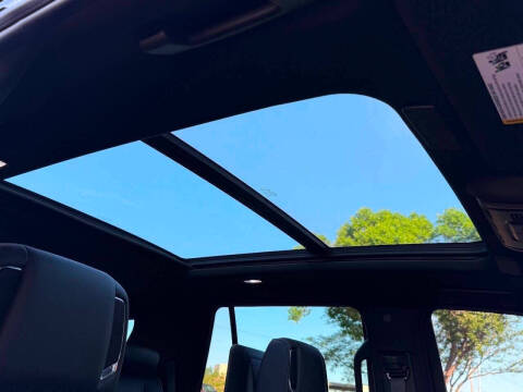 2023 Cadillac Escalade Sport