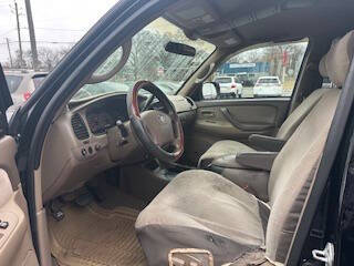 2003 Toyota Sequoia SR5