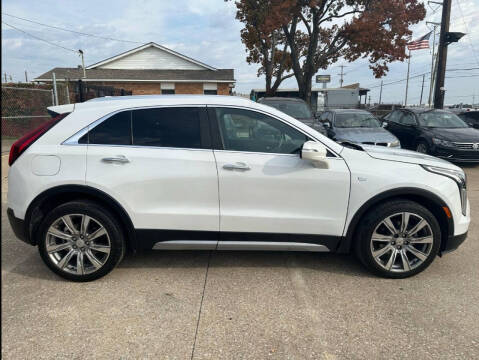 2022 Cadillac XT4 Premium Luxury