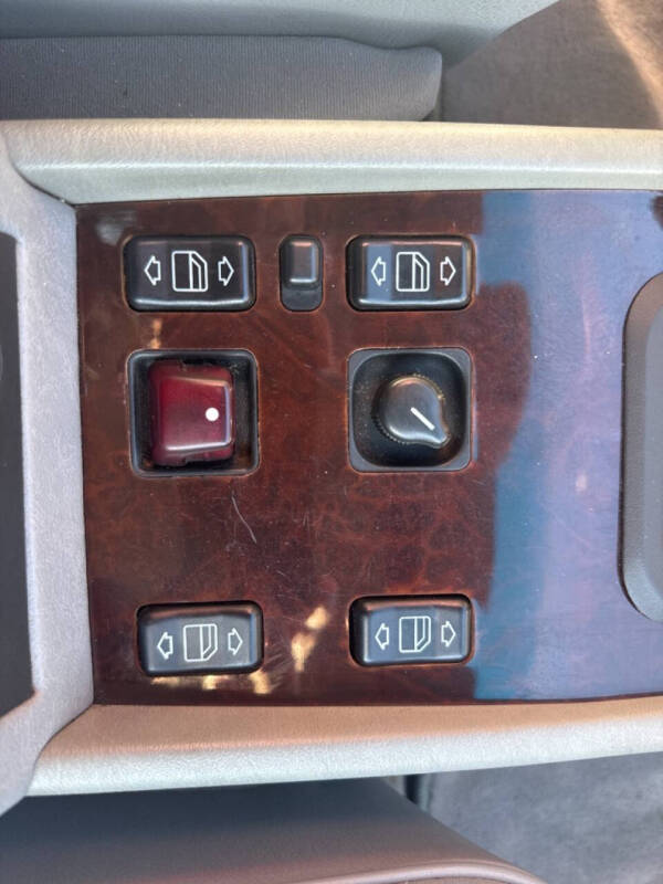 1995 Mercedes-Benz E-Class E 320