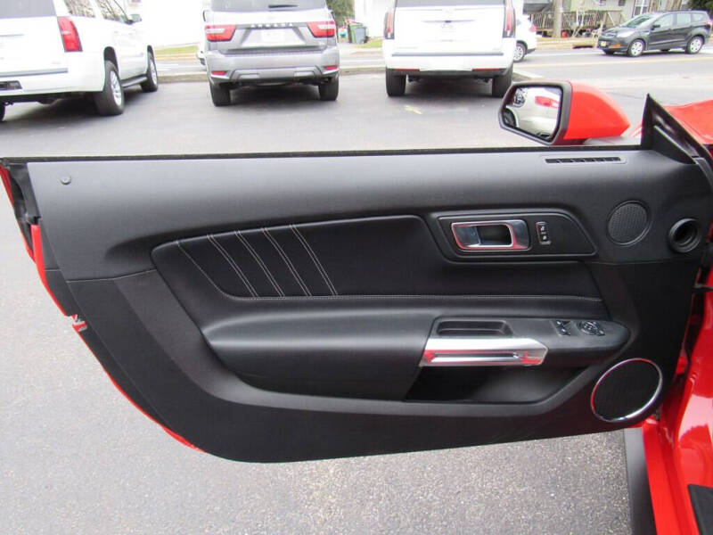 2020 Ford Mustang EcoBoost