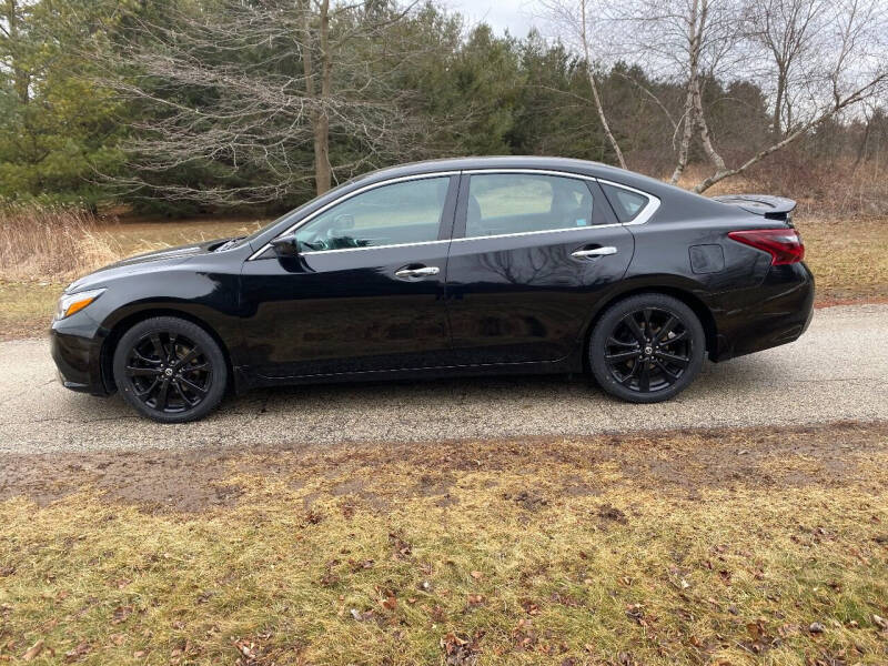 2017 Nissan Altima for sale at Car Tracker LLC.com in Fredonia WI
