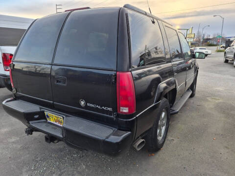 2000 Cadillac Escalade