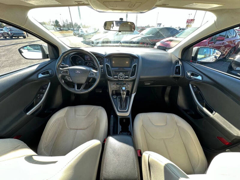 2017 Ford Focus Titanium