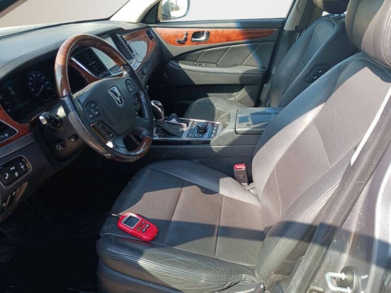 2014 Hyundai Equus Signature