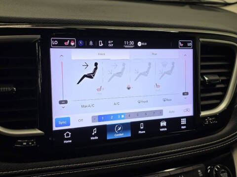 2022 Chrysler Pacifica Touring L