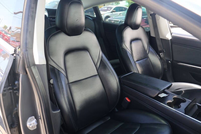 2019 Tesla Model 3 Standard Range Plus