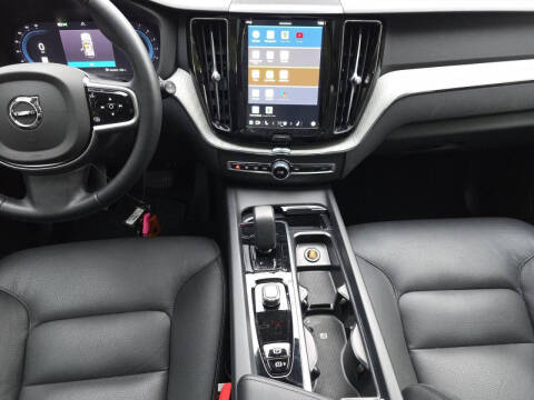 2025 Volvo XC60 B5 Plus Dark Theme