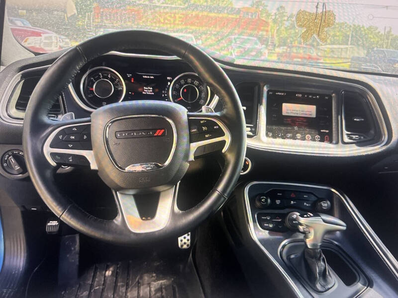 2015 Dodge Challenger SXT Plus