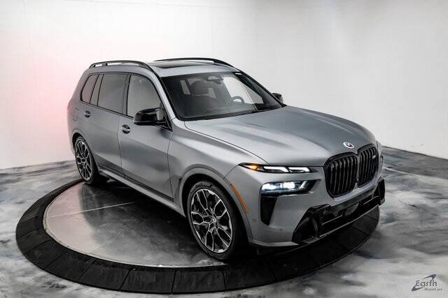 2023 BMW X7 M60i