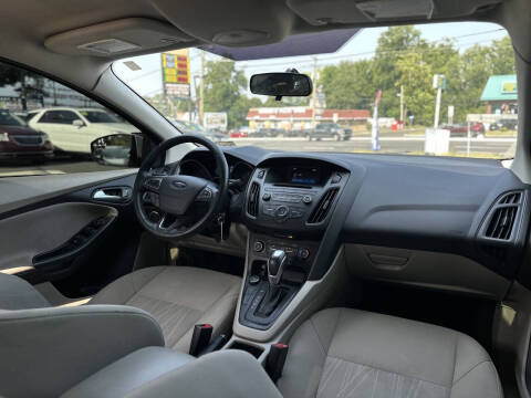 2016 Ford Focus SE