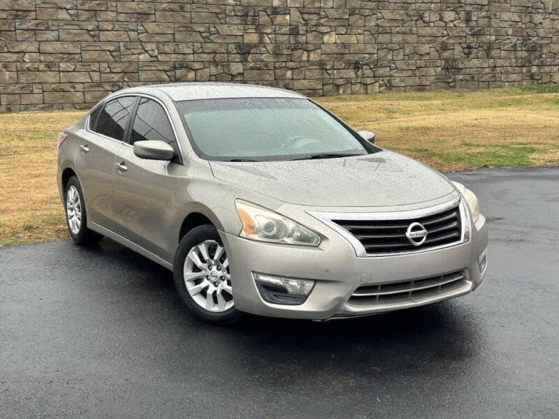 2013 Nissan Altima Sedan's photo