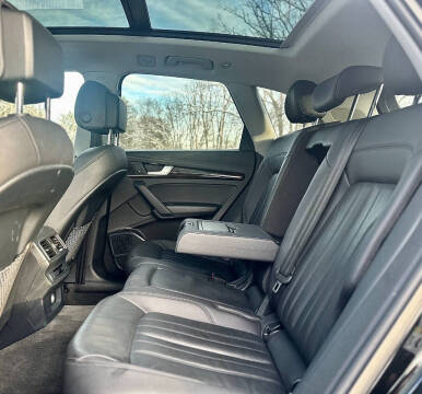 2018 Audi Q5 2.0T quattro Premium Plus