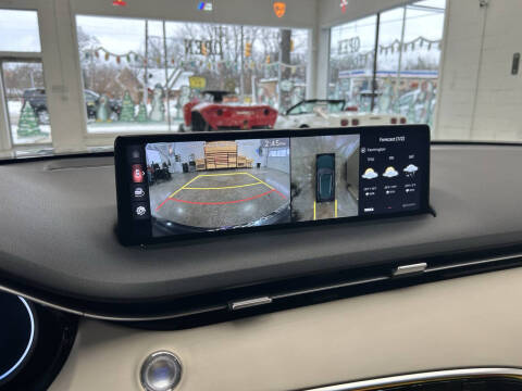 2023 Genesis GV70 2.5T Standard