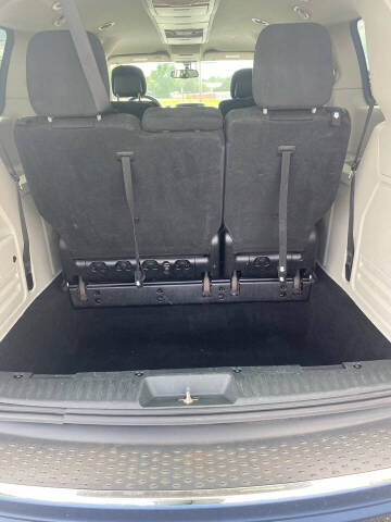 2012 Chrysler Town and Country Touring