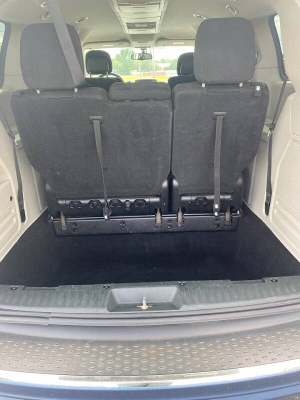 2012 Chrysler Town and Country Touring