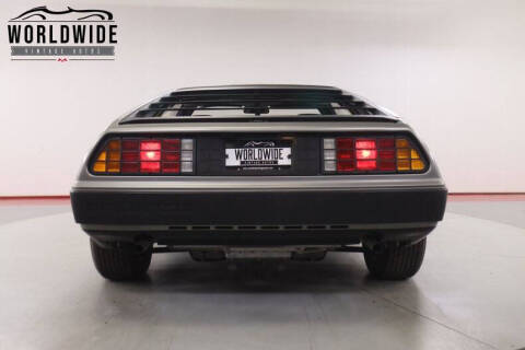 1981 DeLorean DMC-12