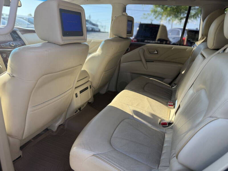 2015 Infiniti QX80