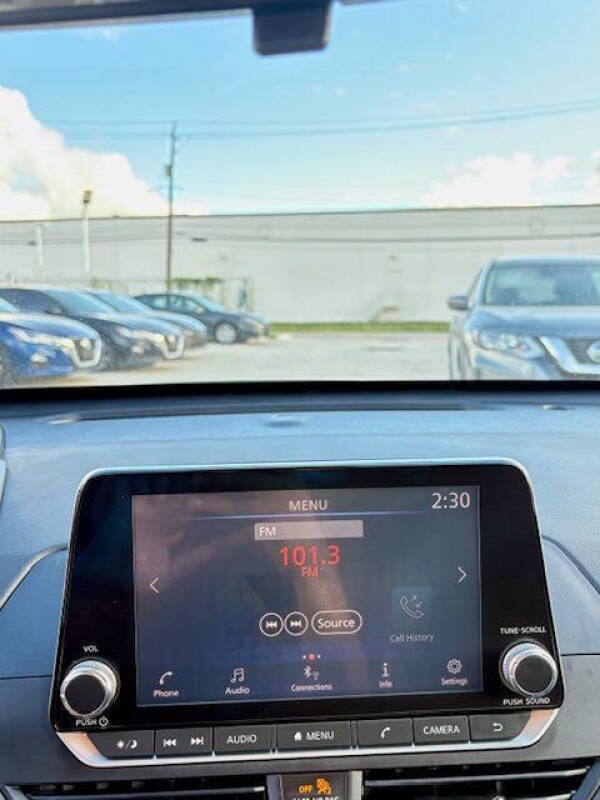 2020 Nissan Altima 2.5 SR