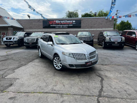 2010 Lincoln MKT for sale at Brothers Auto Group in Youngstown OH