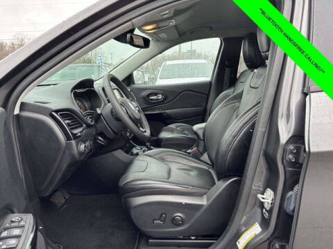 2023 Jeep Cherokee Altitude Lux