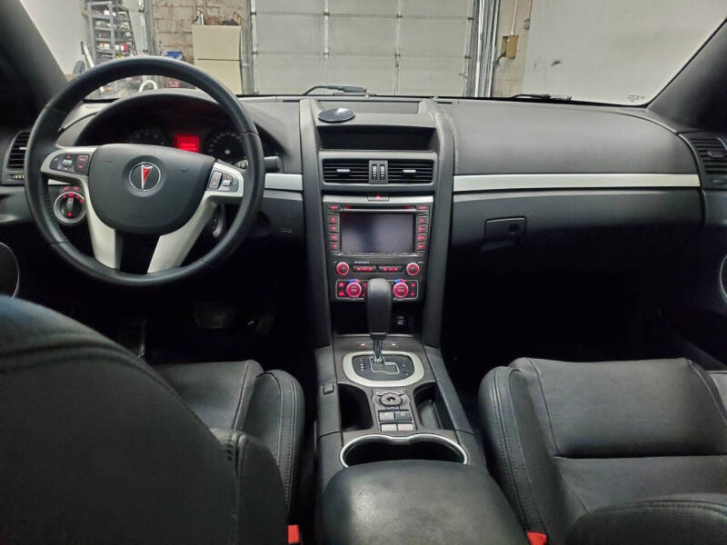 2009 Pontiac G8 Base w/Bluetooth