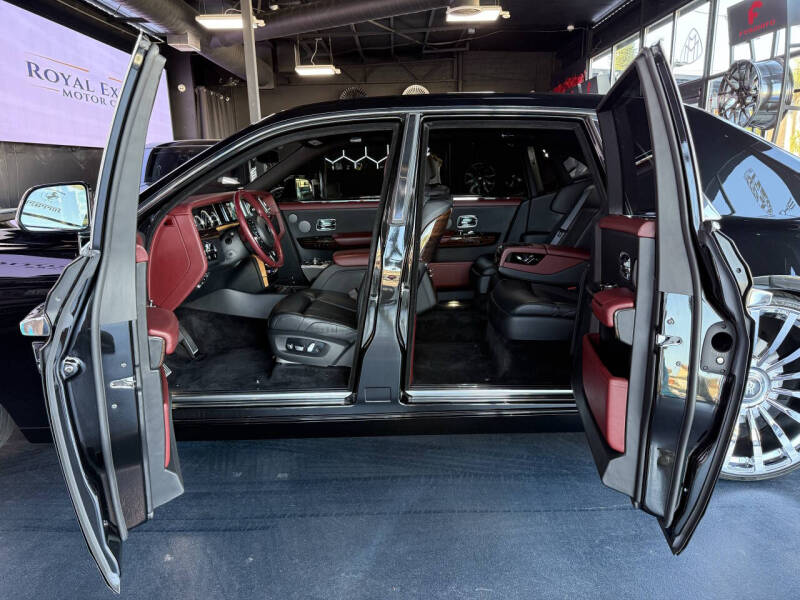 2019 Rolls-Royce Phantom