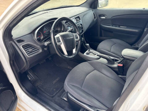 2013 Chrysler 200 Touring