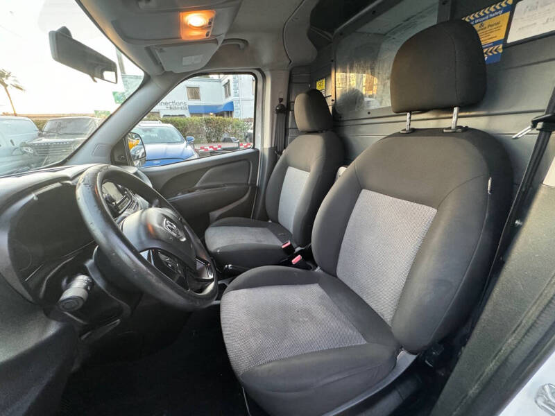 2019 RAM Promaster City Tradesman photo 22