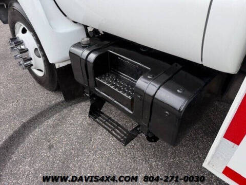 2000 Ford F-650 Super Duty