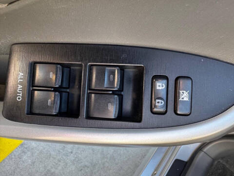 2011 Toyota Prius Two