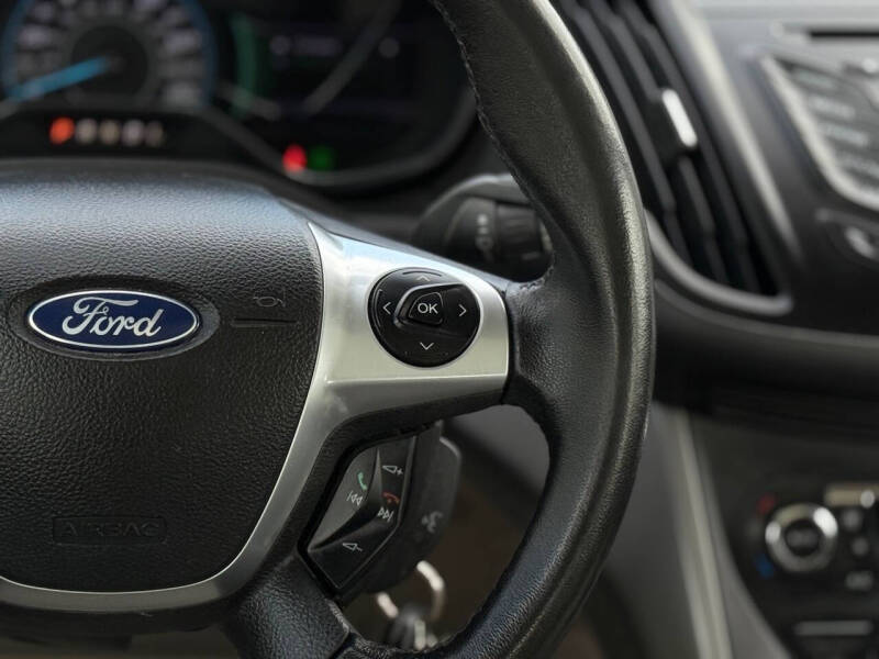 2013 Ford C-MAX Hybrid SE