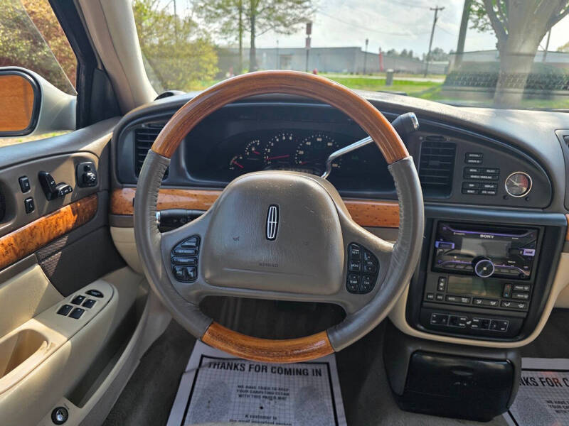 2002 Lincoln Continental